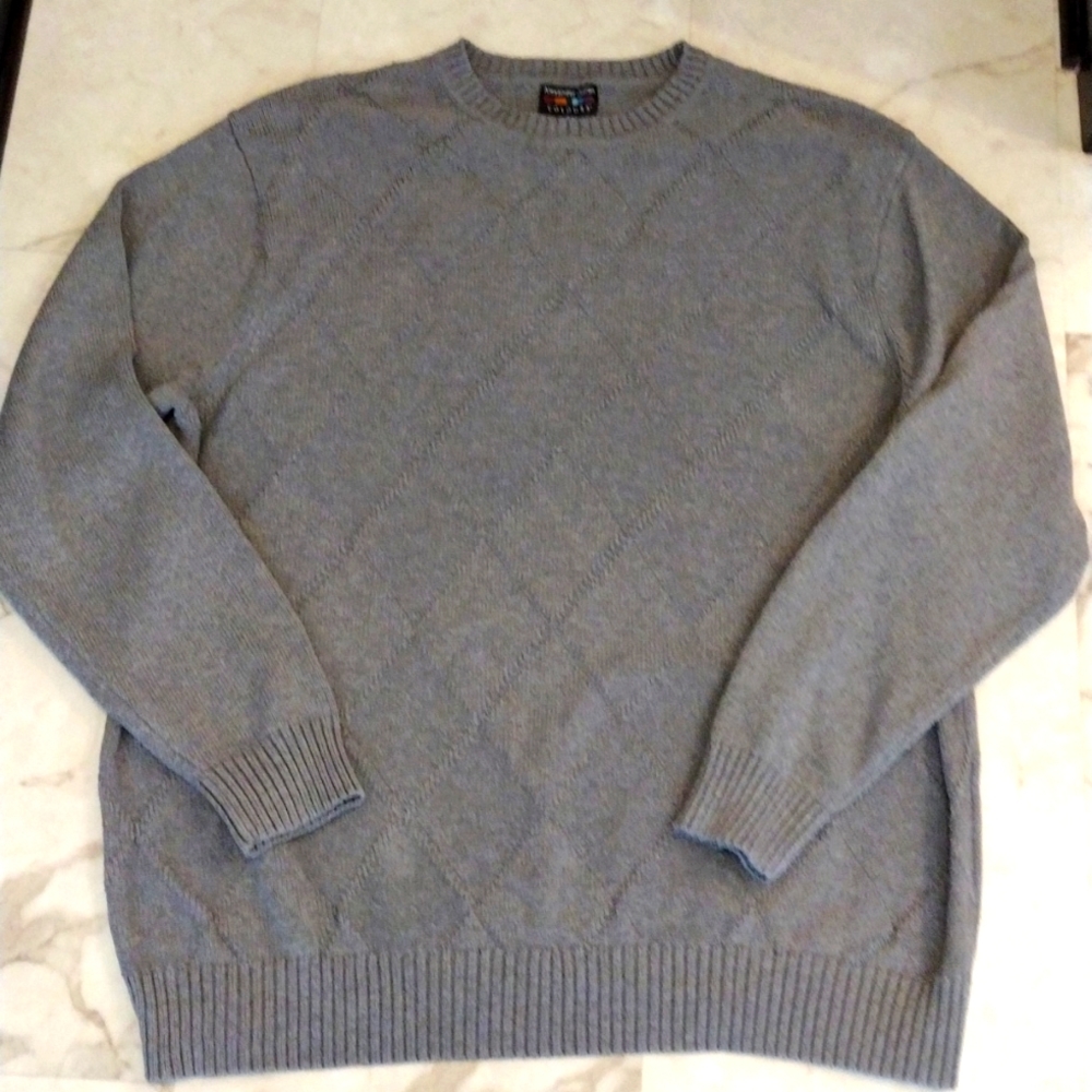 Alexander Julian Colours Sweater.